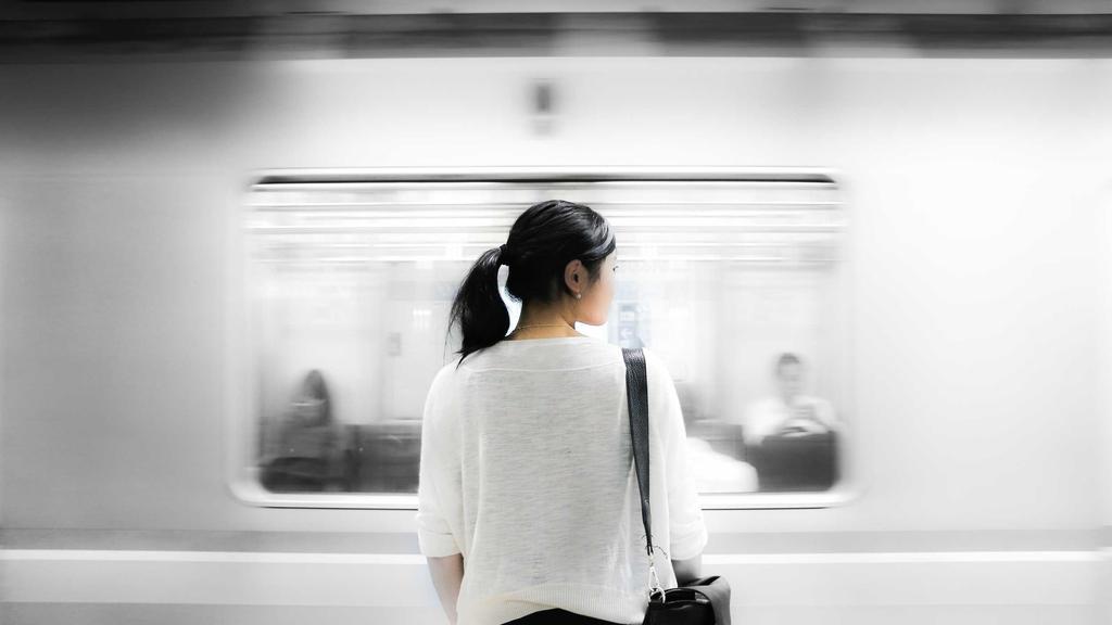 解锁护肤新公式：精华液+壬二酸+烟酰胺的科学搭配指南