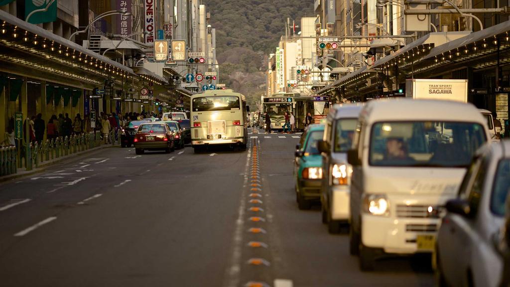 敏感肌自救指南：早晚护肤+平价面膜，科学修护不踩雷