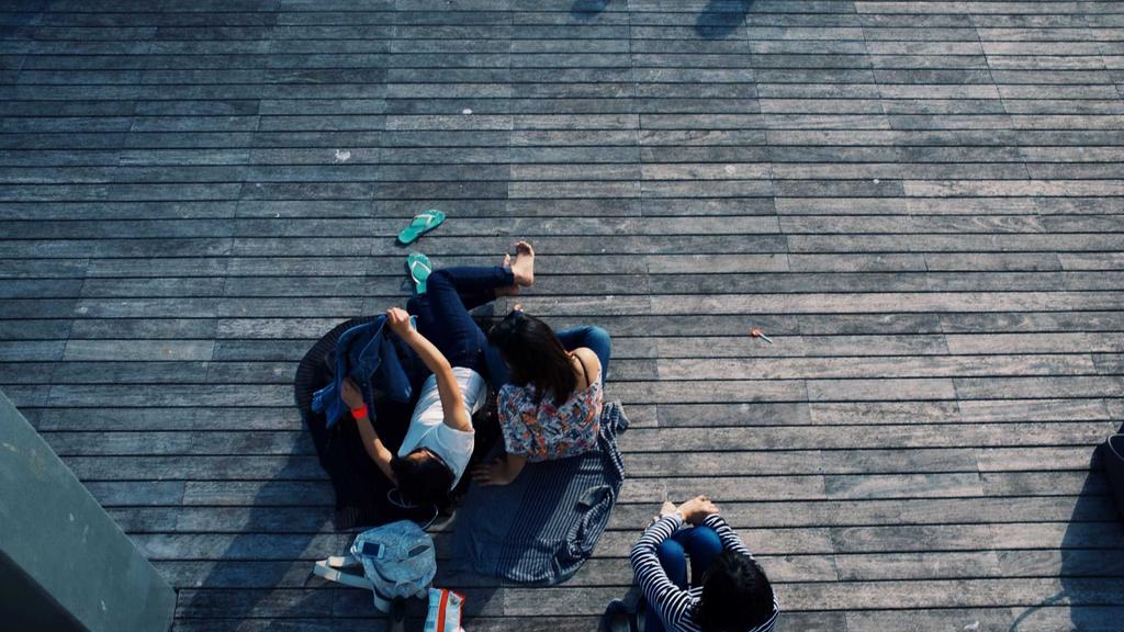 混合性肌肤抗衰老全攻略：面膜+面霜科学搭配指南